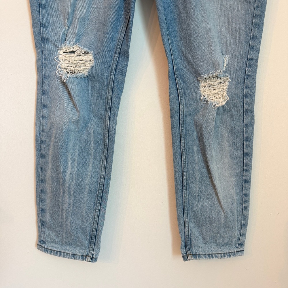 Good American Distressed High Rise Straight Leg Jeans Women 10/30 Denim - Picture 12 of 13